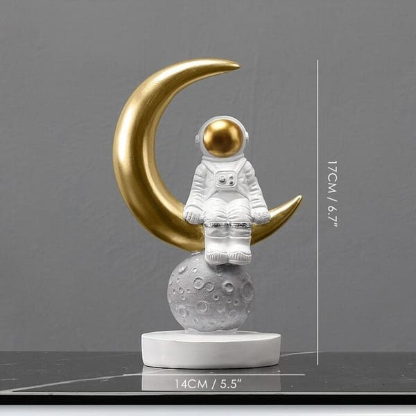 figurine astronaute croissant lune or