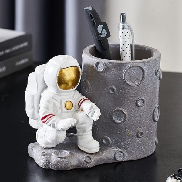 pot-a-crayon-astronaute